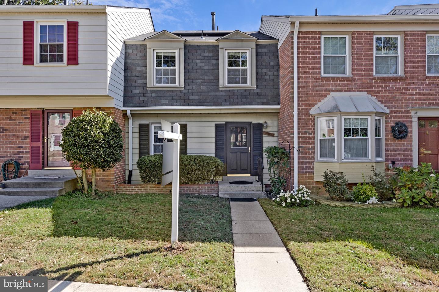 4930 VAN WALBEEK PL Property Photo 1