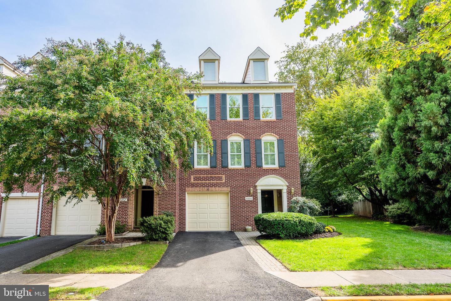 6850 MCLEAN PROVINCE CIR Property Photo 1