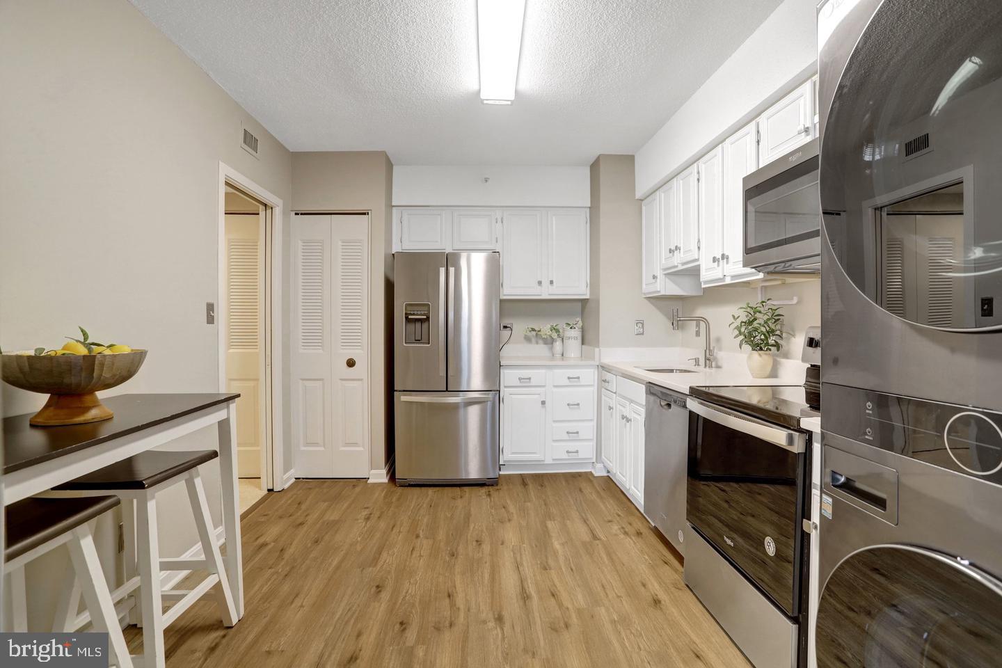 3713 S George Mason Dr #1109w Property Photo 13