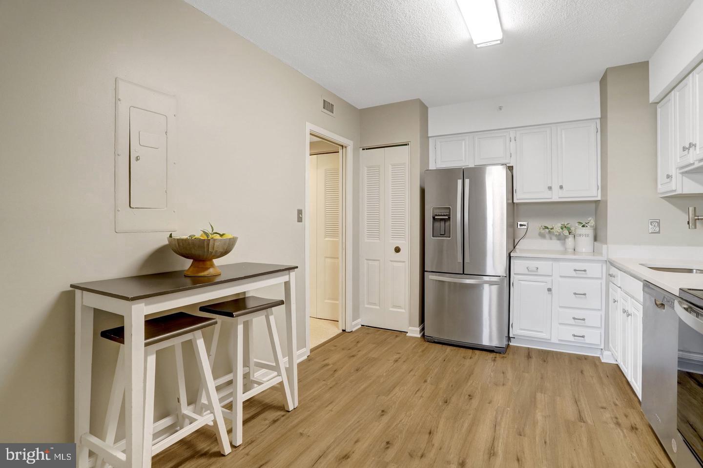 3713 S George Mason Dr #1109w Property Photo 14