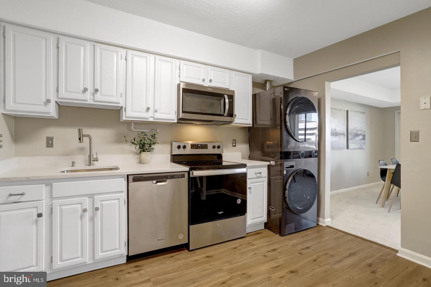 3713 S George Mason Dr #1109w Property Photo 16