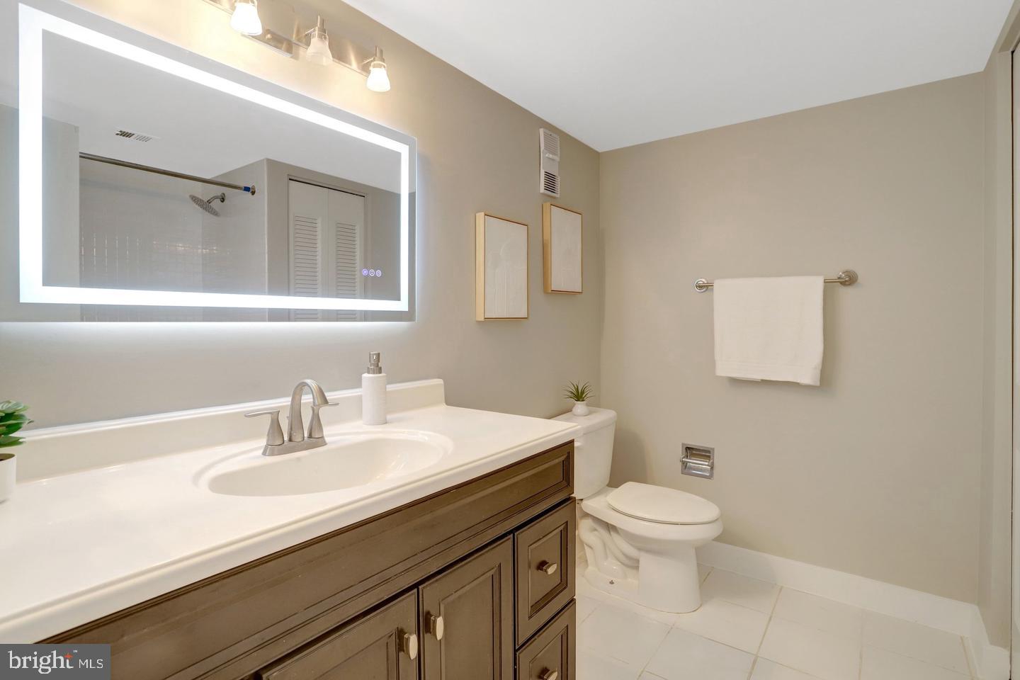 3713 S George Mason Dr #1109w Property Photo 17
