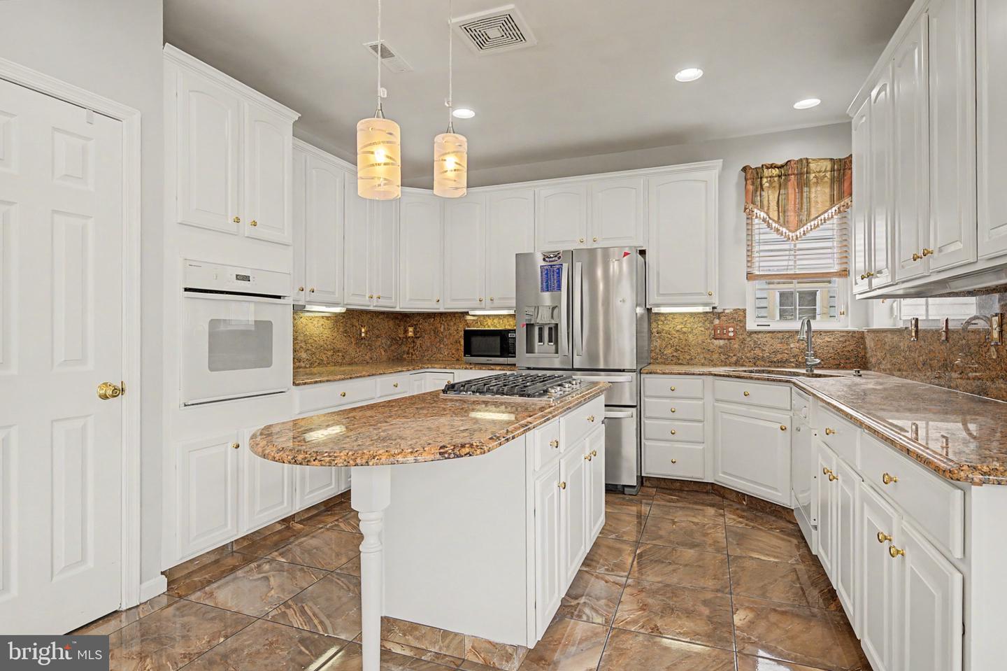 314 Senate Ct Property Photo 7