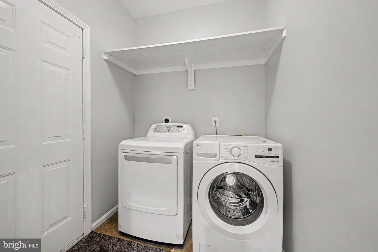 314 Senate Ct Property Photo 14