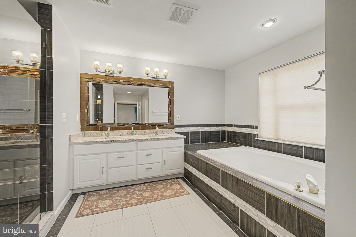 314 Senate Ct Property Photo 19