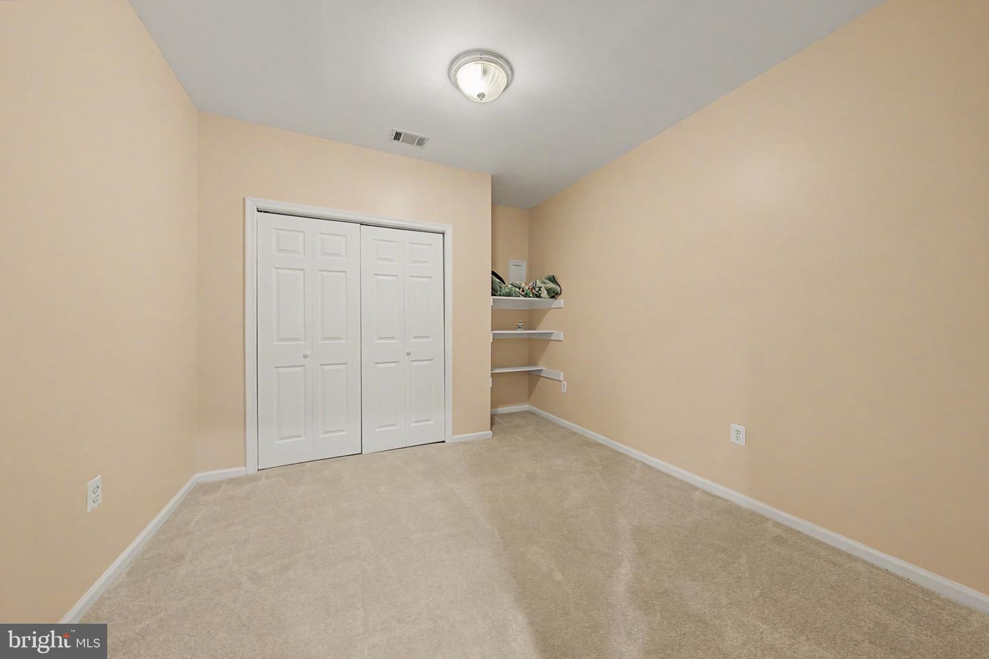 314 Senate Ct Property Photo 29