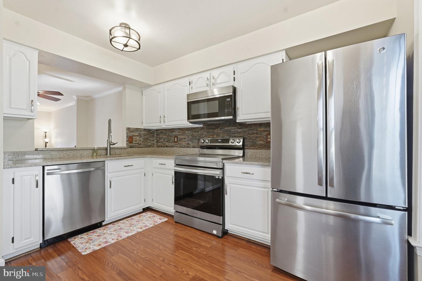 13959 Lightburn Ln Property Photo 6