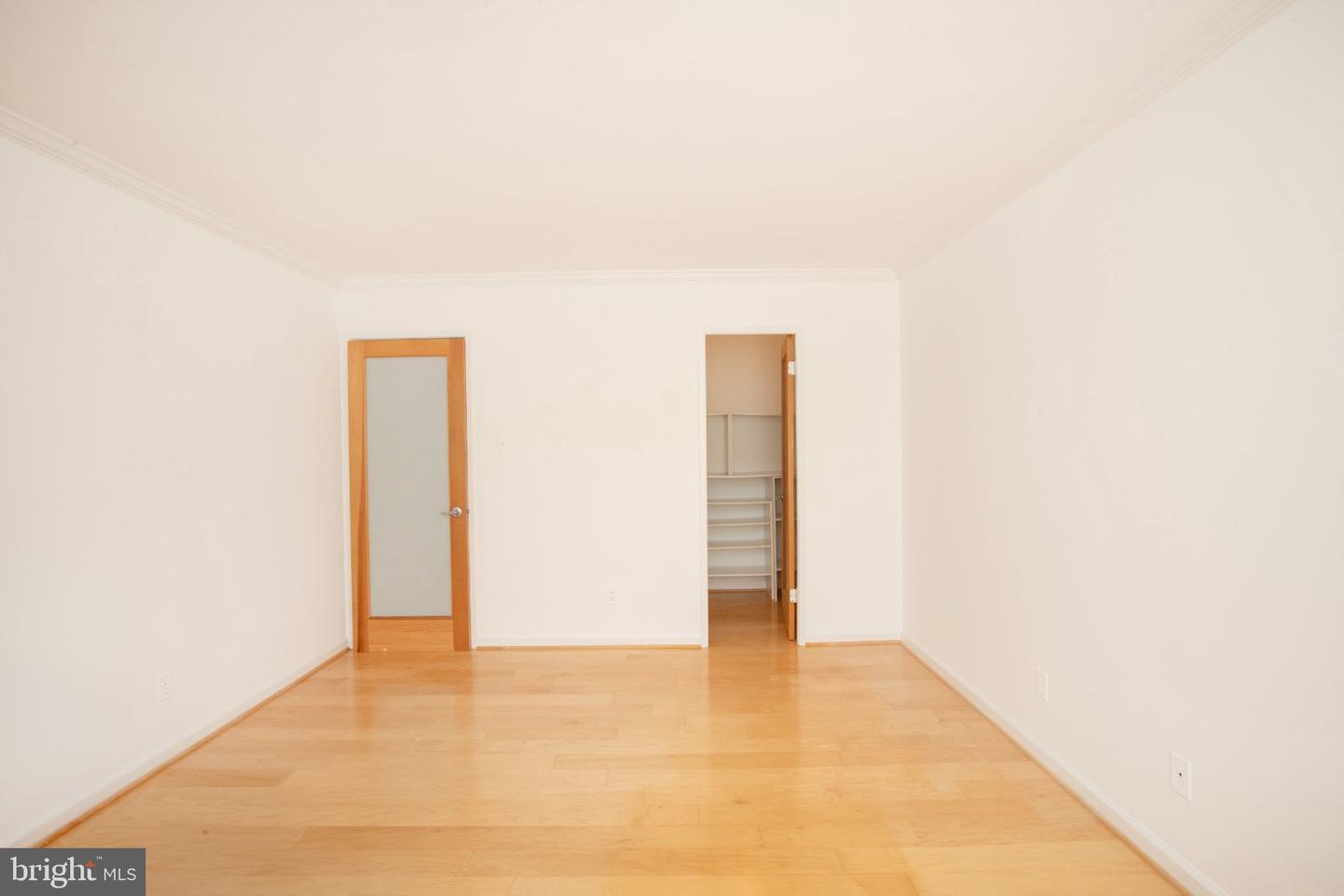 1800 Old Meadow Rd #813 Property Photo 11