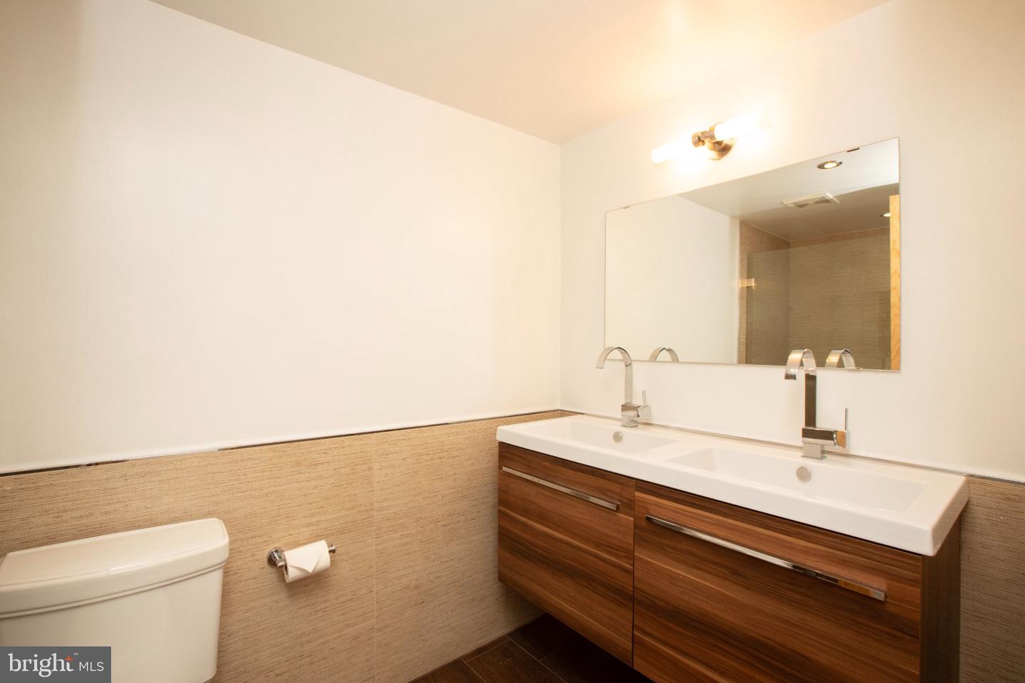 1800 Old Meadow Rd #813 Property Photo 12
