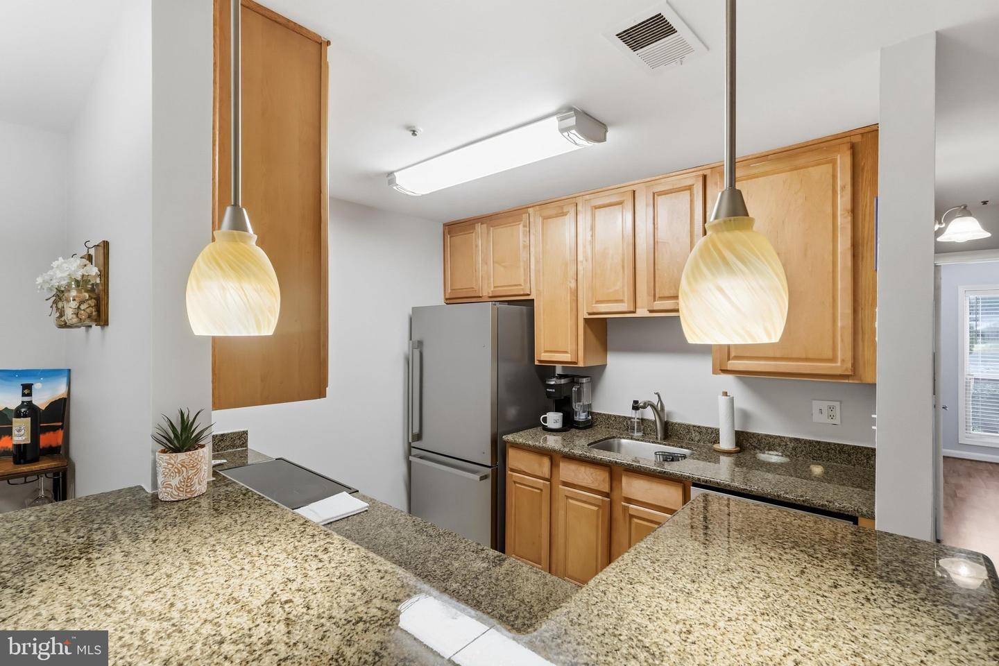 3178 Summit Square Dr #3-a8 Property Photo 13