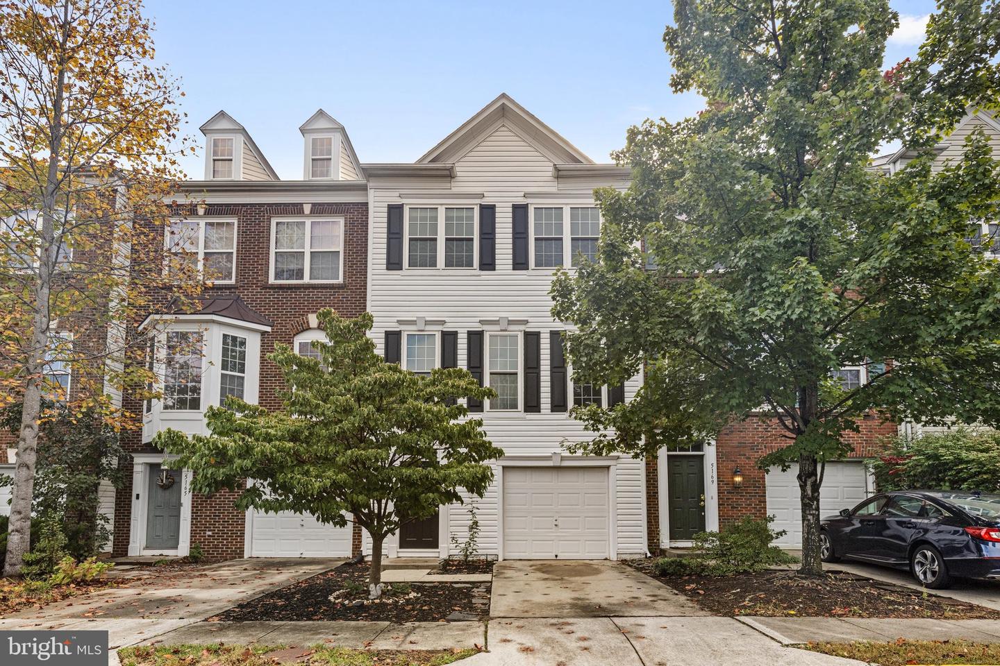 5167 Sapphire Sky Ln Property Photo 1