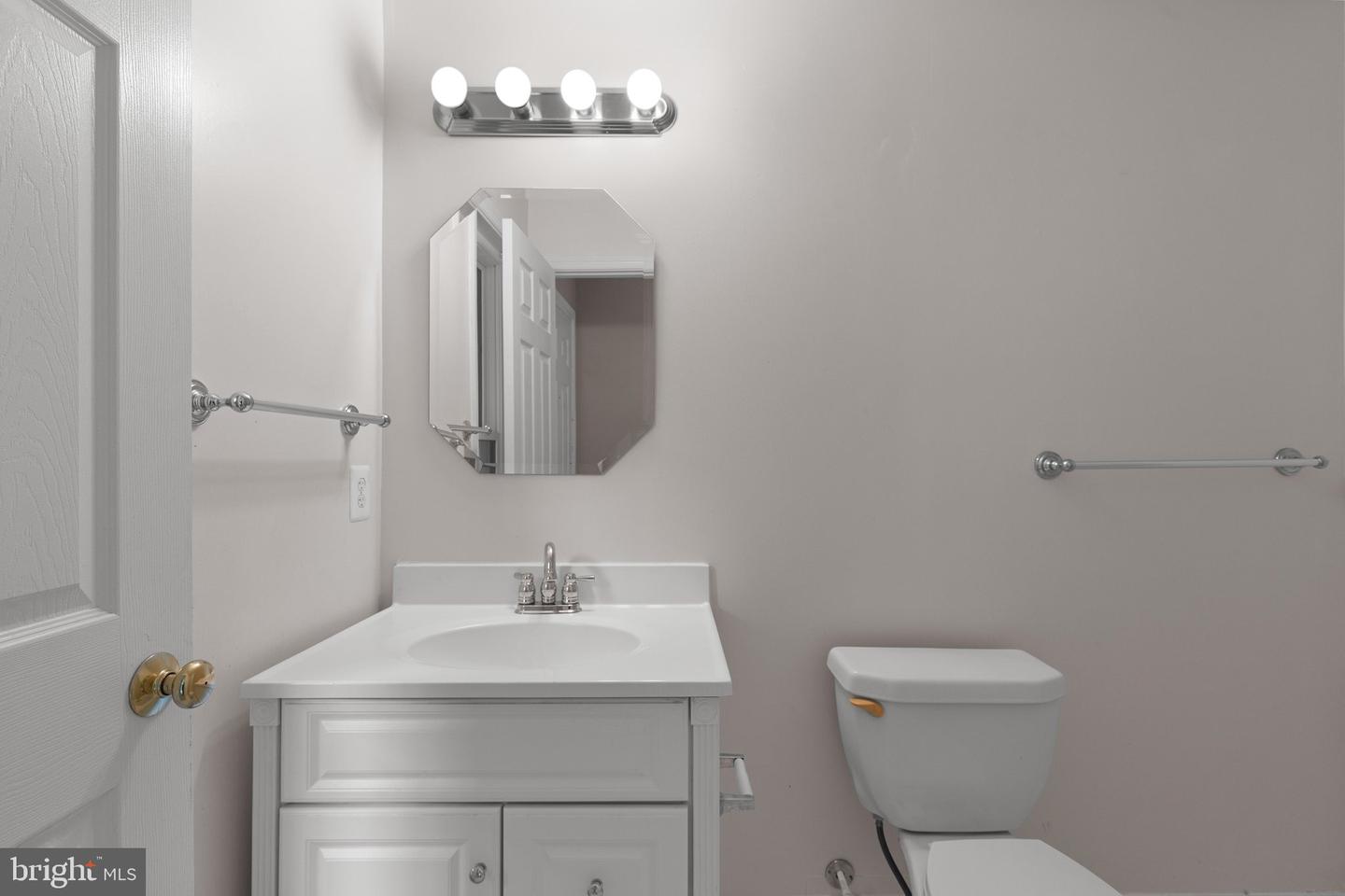 5167 Sapphire Sky Ln Property Photo 10