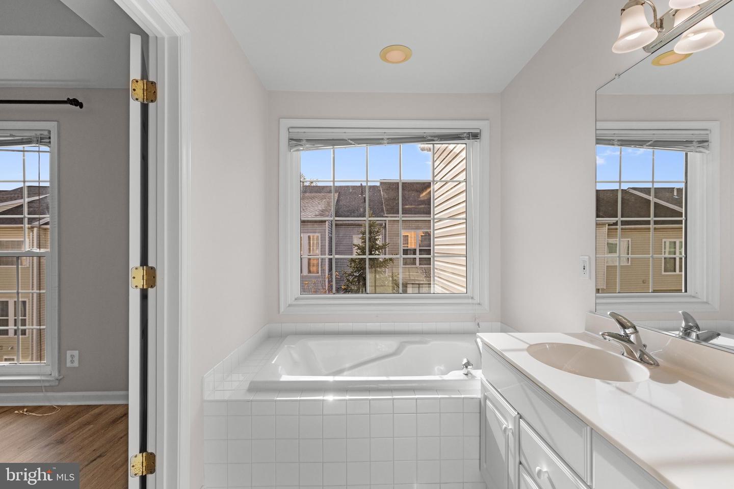 5167 Sapphire Sky Ln Property Photo 44