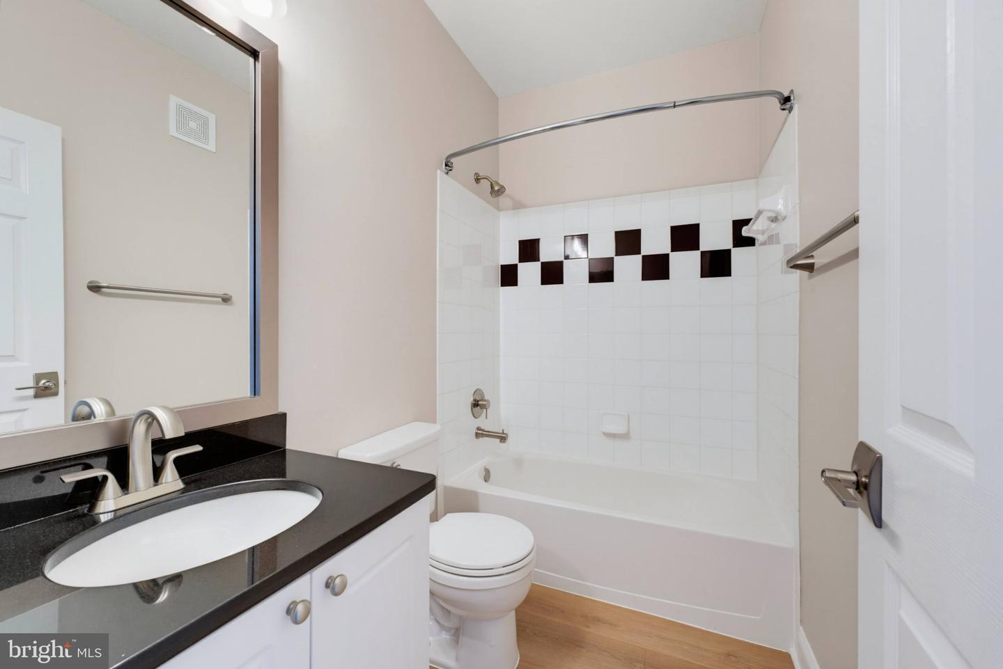 2791 Centerboro Dr #380 Property Photo 22