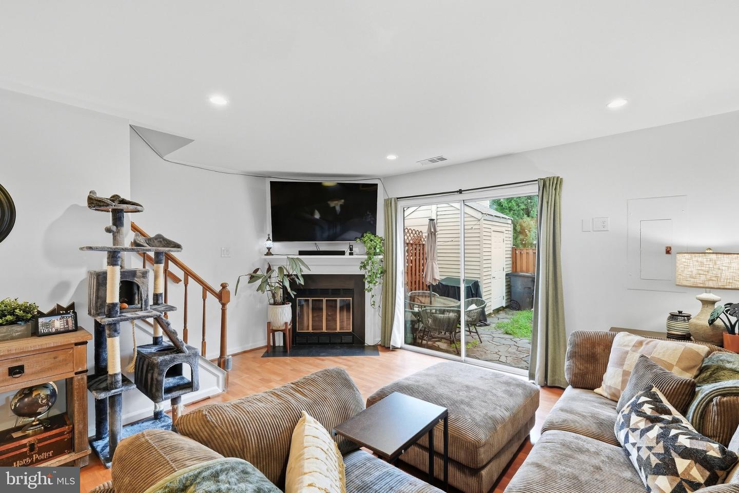 6917 Chiswick Ln Property Photo 13