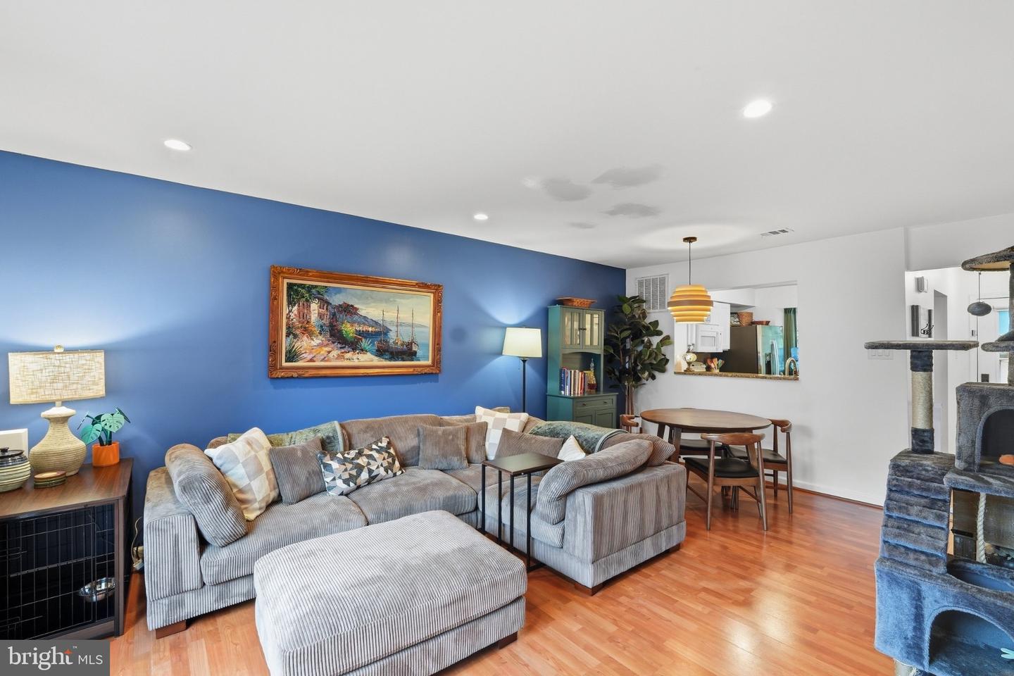 6917 Chiswick Ln Property Photo 14