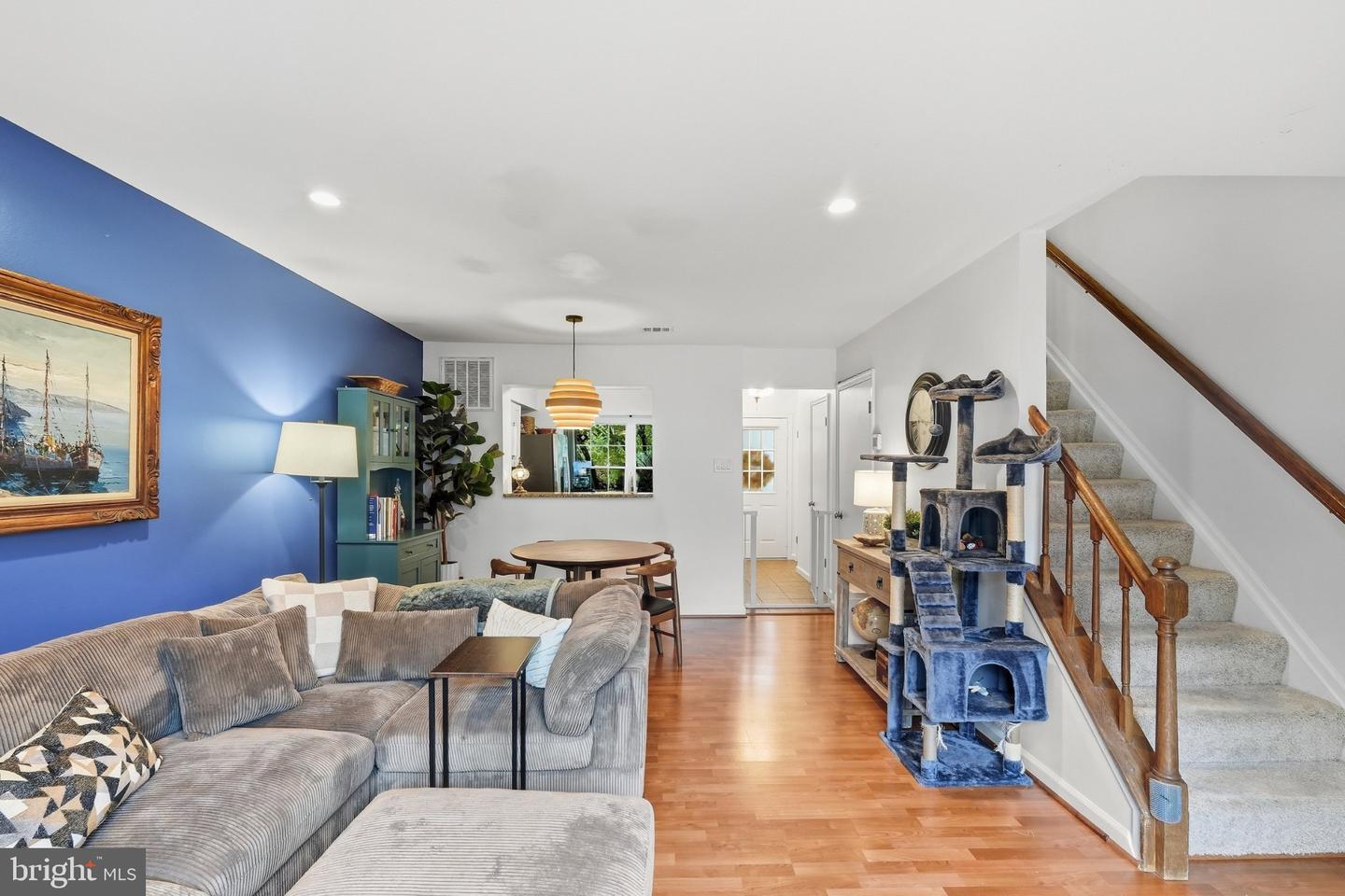 6917 Chiswick Ln Property Photo 16