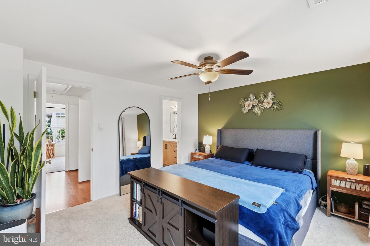 6917 Chiswick Ln Property Photo 25