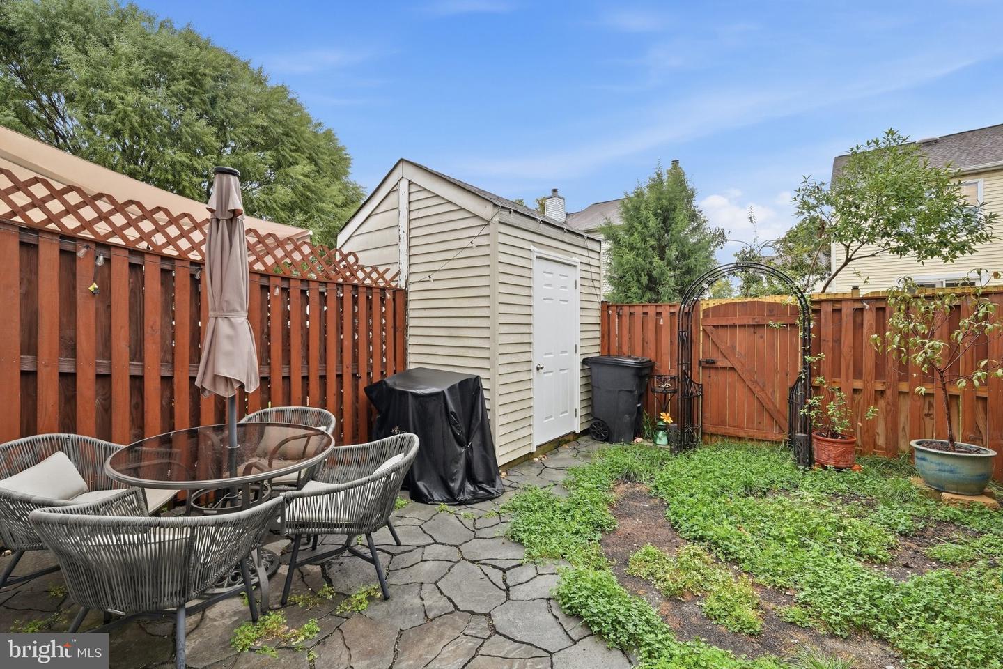 6917 Chiswick Ln Property Photo 31