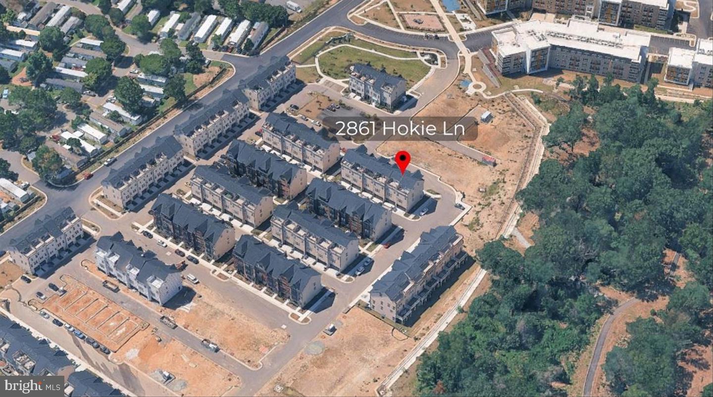 2861 Hokie Ln Property Photo 2