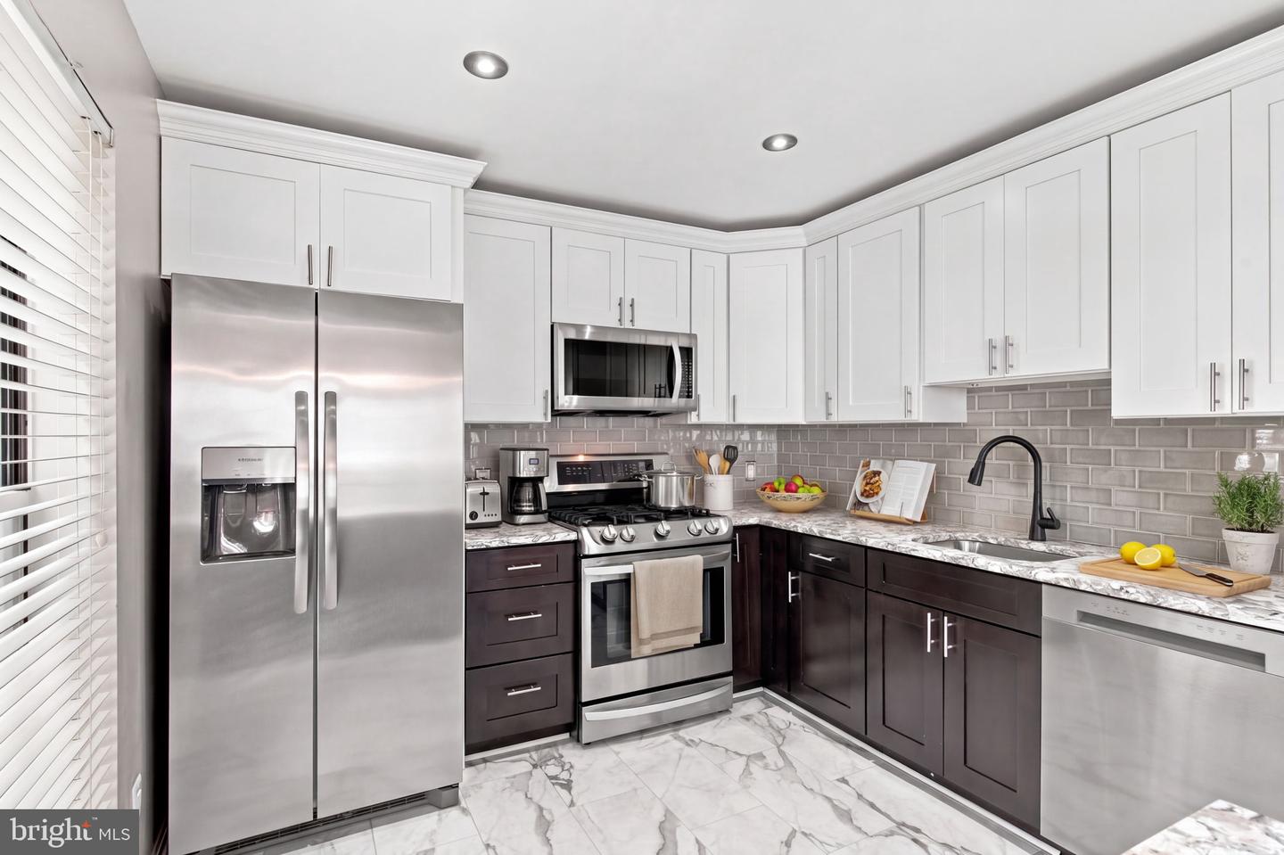 8210 Crossbrook Ct #202 Property Photo 8