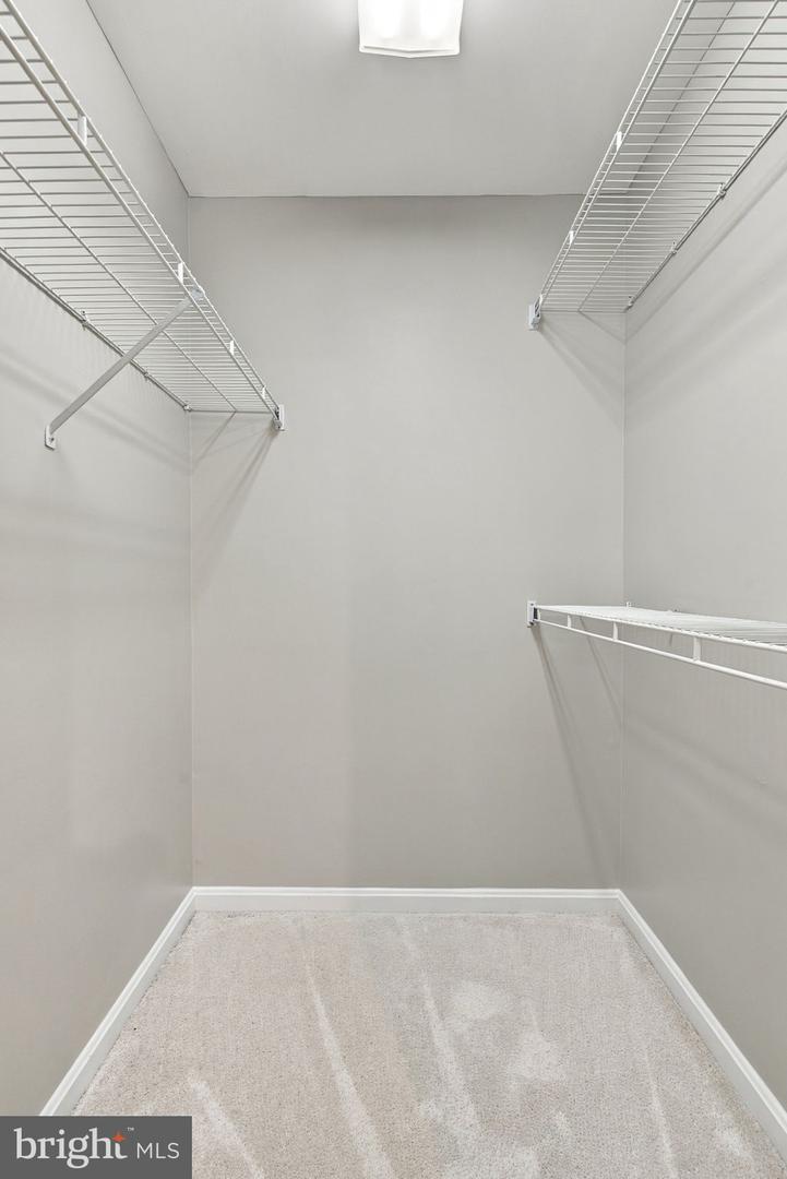 8210 Crossbrook Ct #202 Property Photo 21