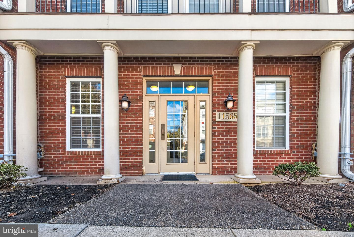 11565 CAVALIER LANDING CT #101 Property Photo 1