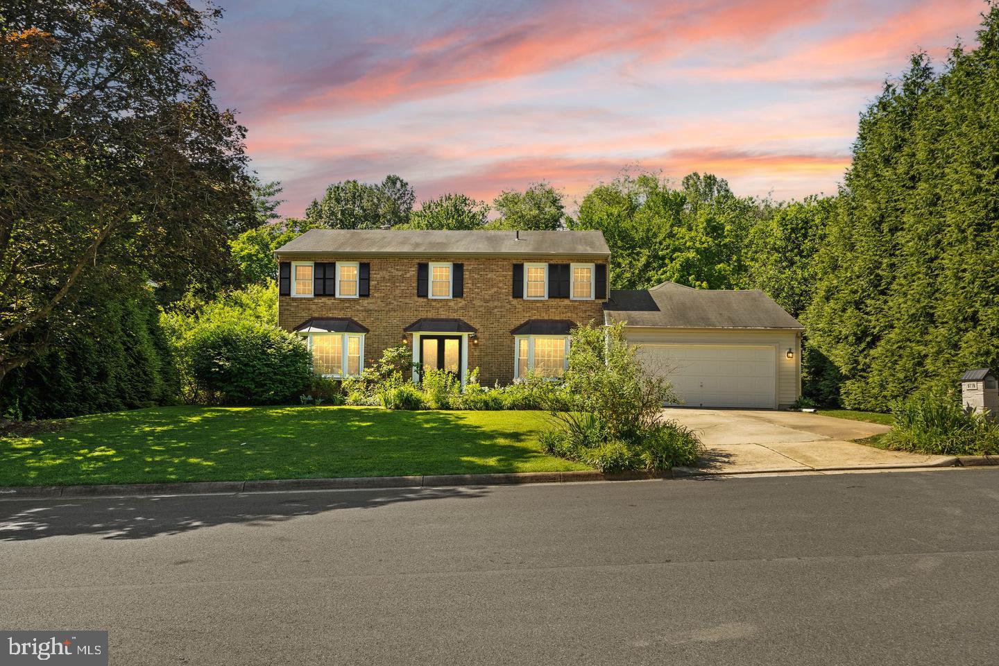 9719 Cinnamon Creek Dr Property Photo 3