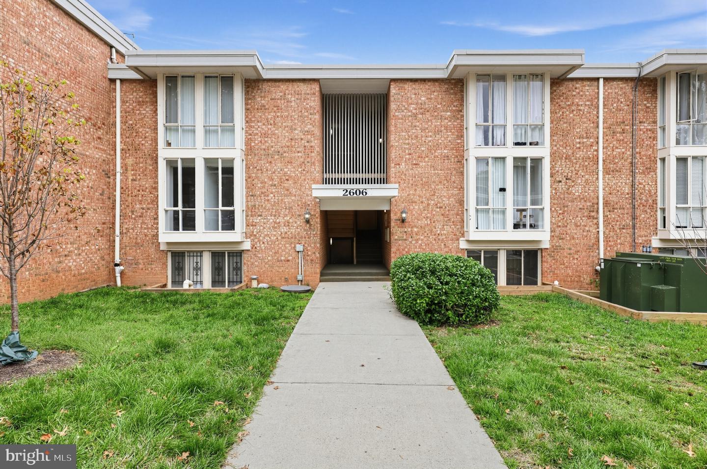 2606 Indian Dr #1-c Property Photo 1