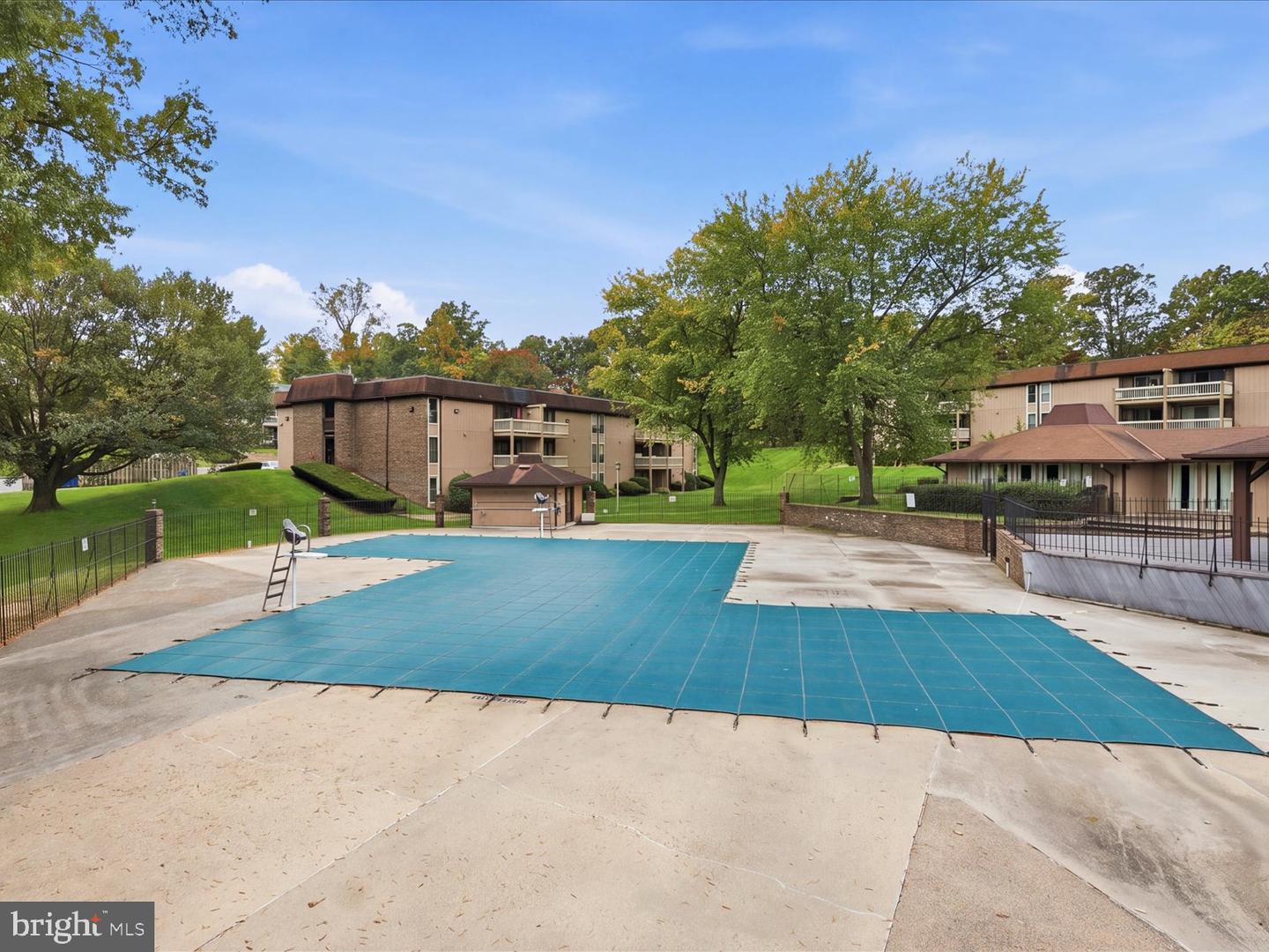 5804 Royal Ridge Dr #d Property Photo 25