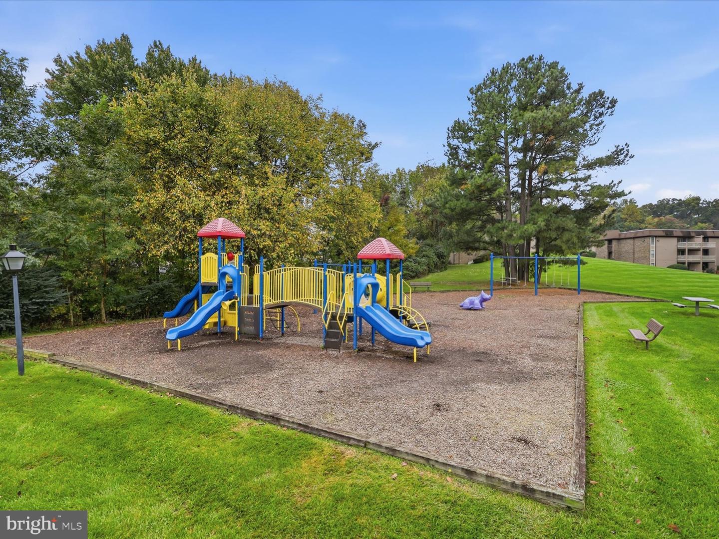5804 Royal Ridge Dr #d Property Photo 28