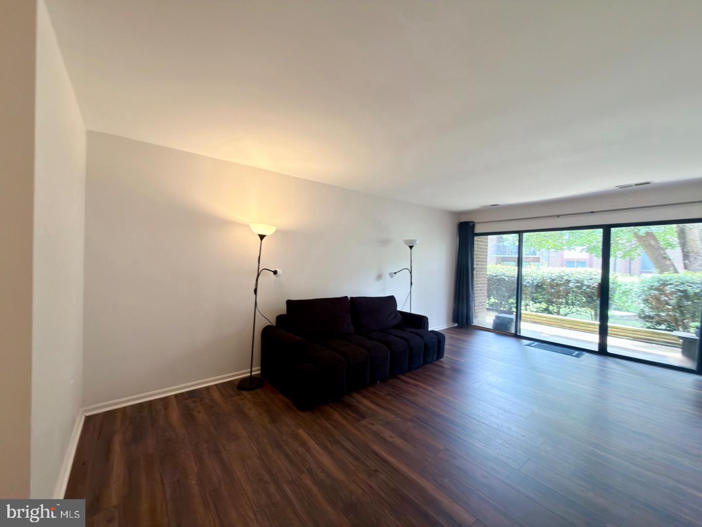 9709 Kings Crown Ct #2 Property Photo 3