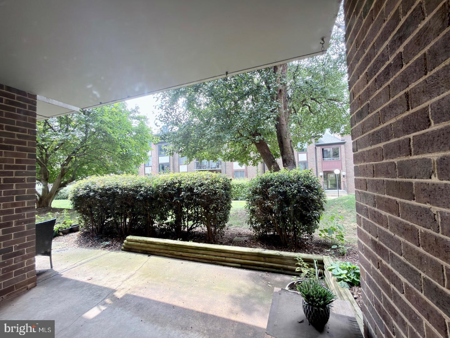 9709 Kings Crown Ct #2 Property Photo 14