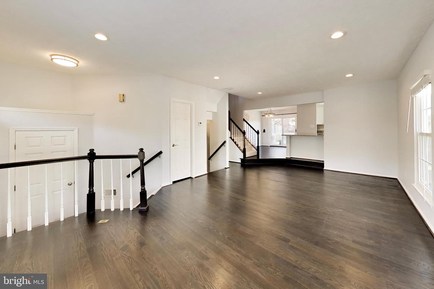 14083 Winding Ridge Ln Property Photo 5