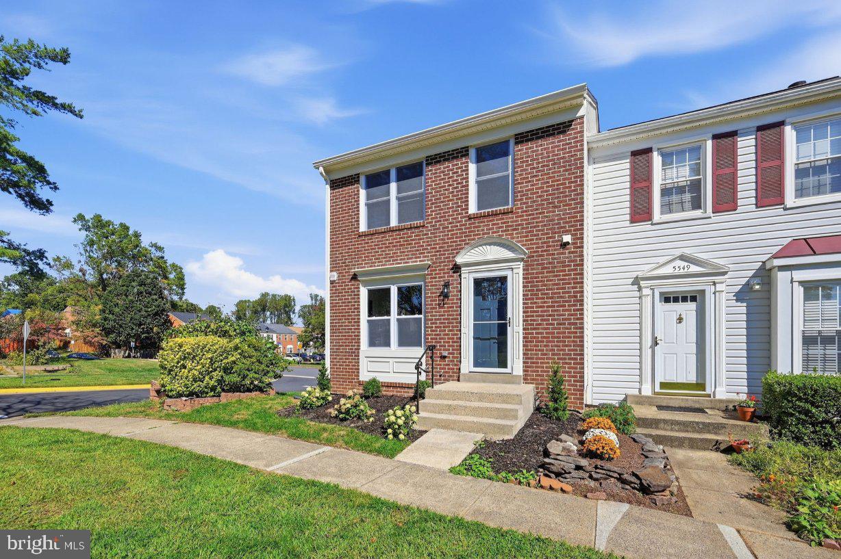 5551 Cabat Lake Ct Property Photo 1