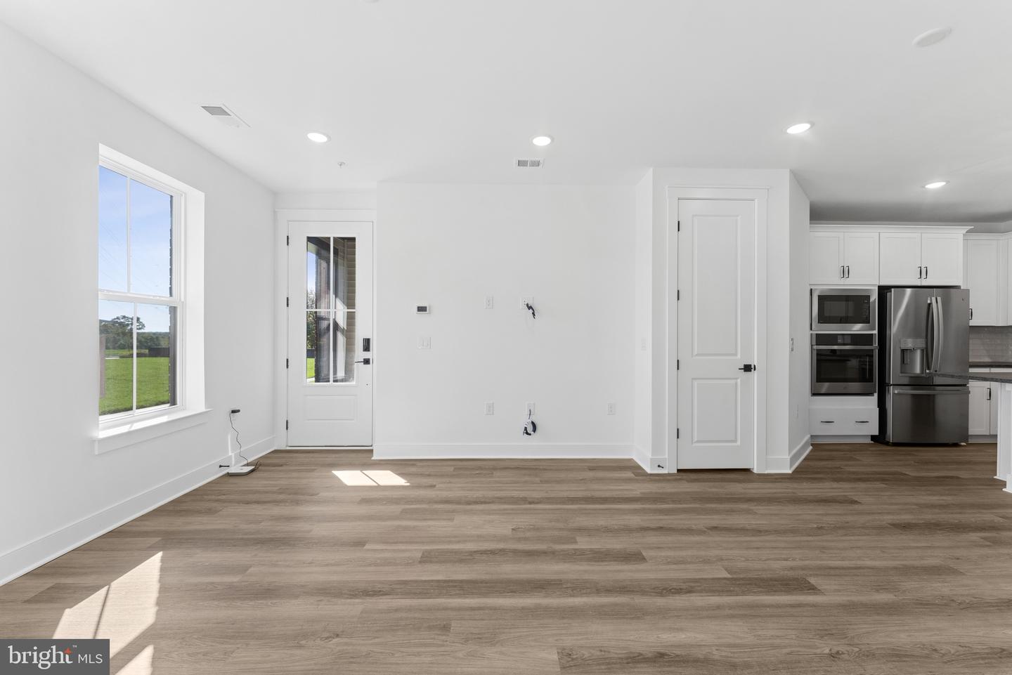 4855 Bauhaus Sq Property Photo 8