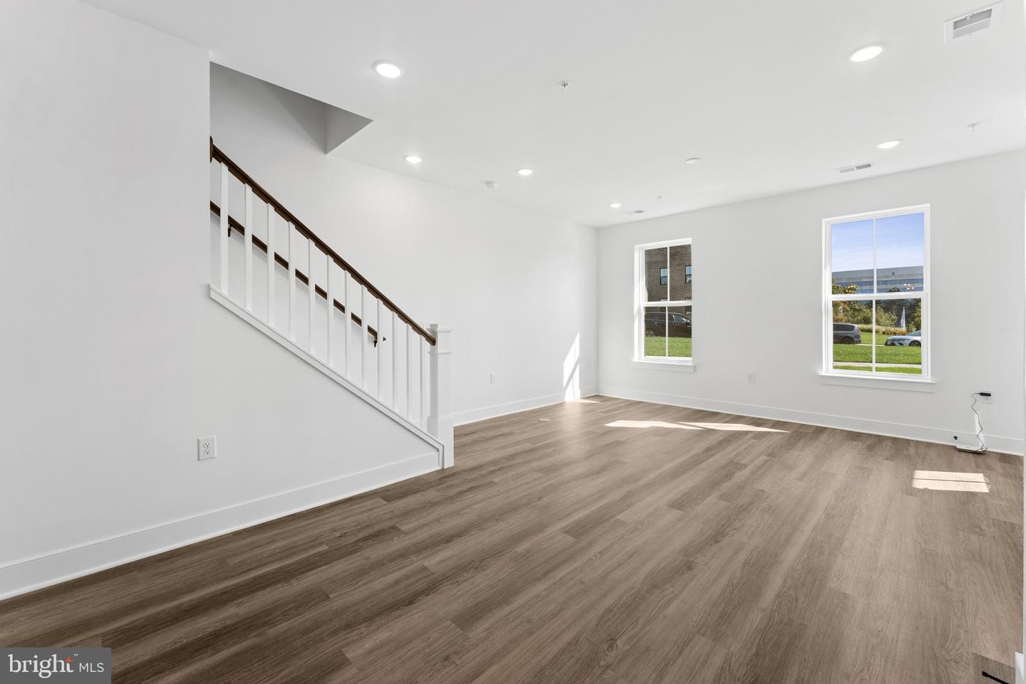 4855 Bauhaus Sq Property Photo 10