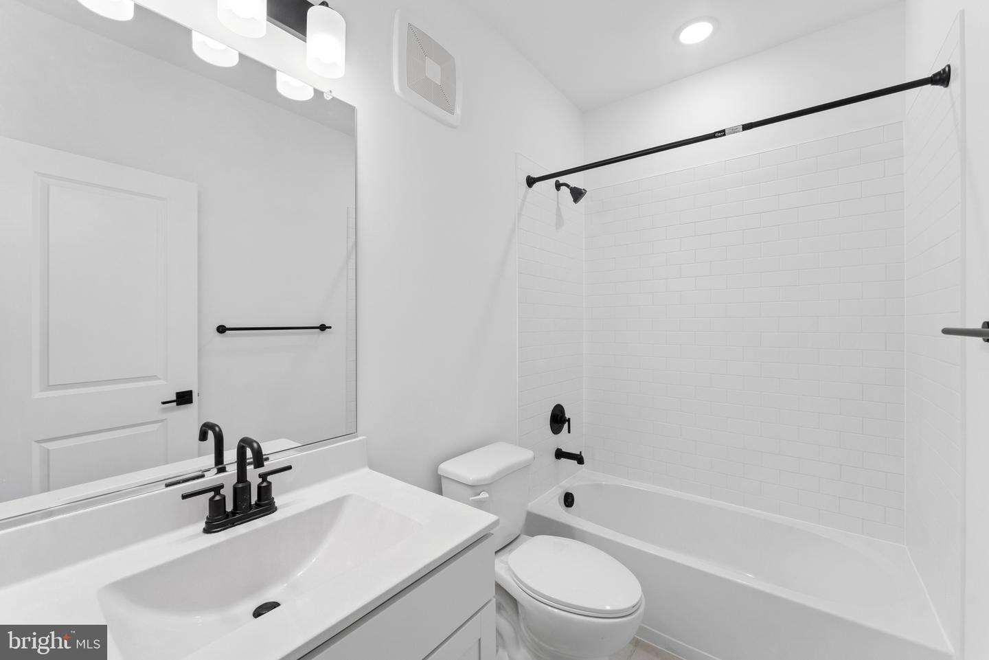 4855 Bauhaus Sq Property Photo 21