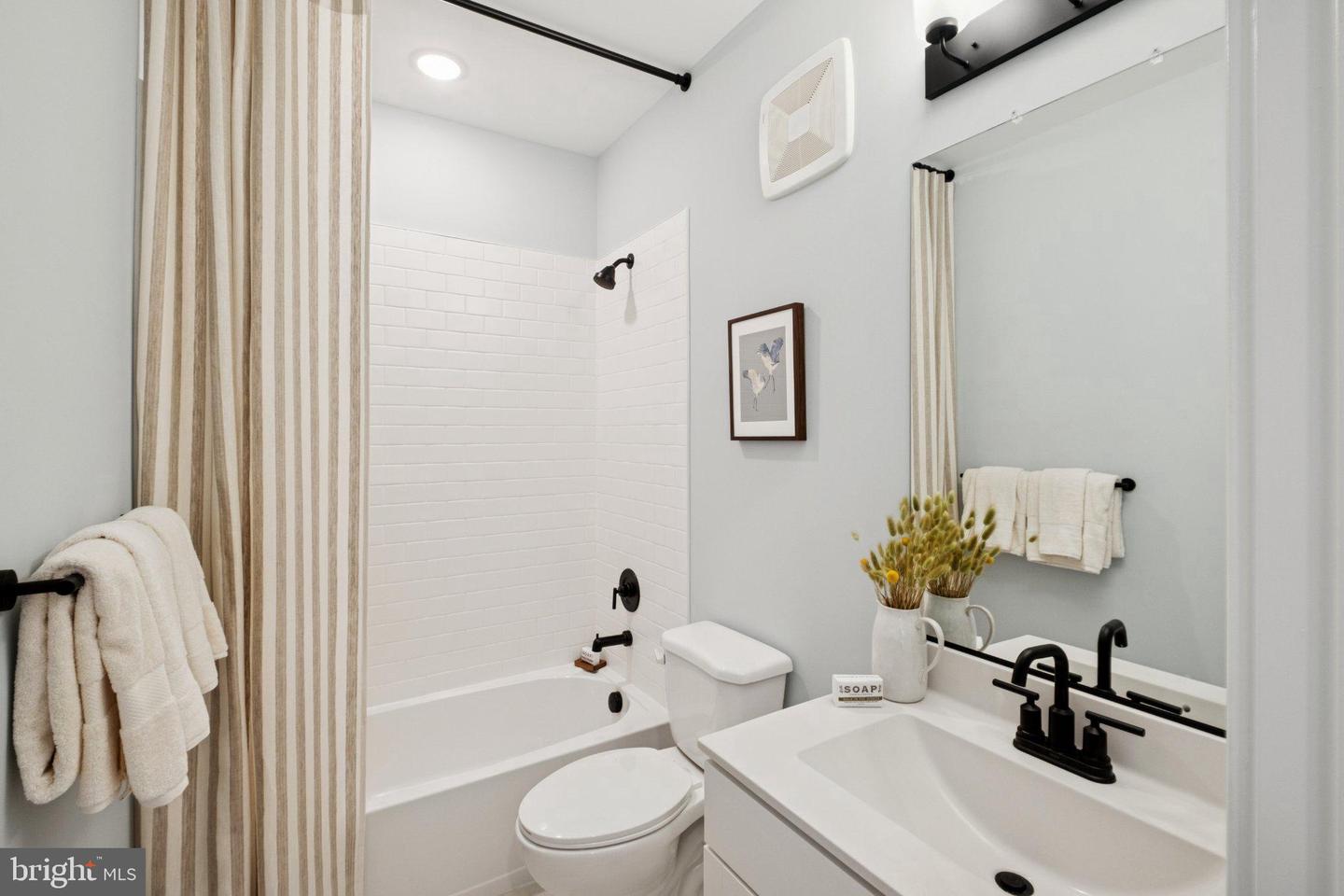 4855 Bauhaus Sq Property Photo 41