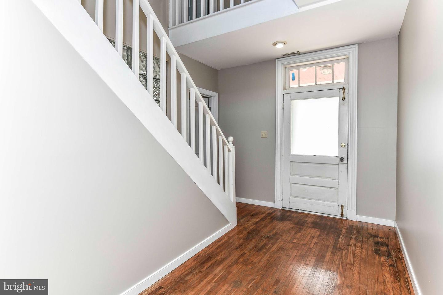 173 Main St Property Photo 2