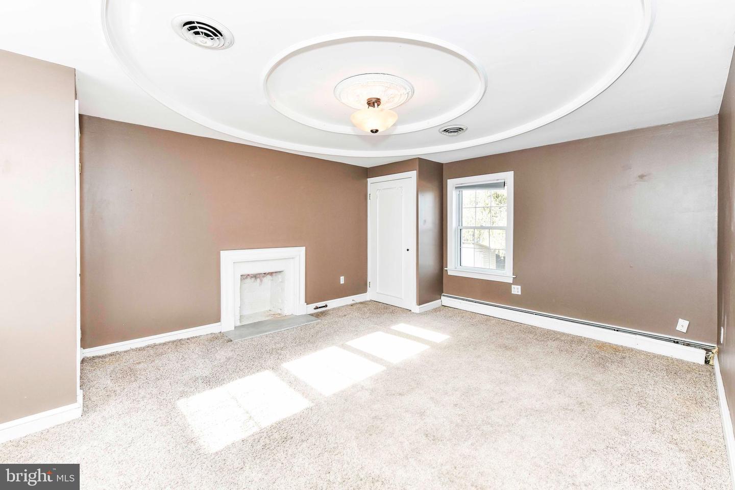 173 Main St Property Photo 14