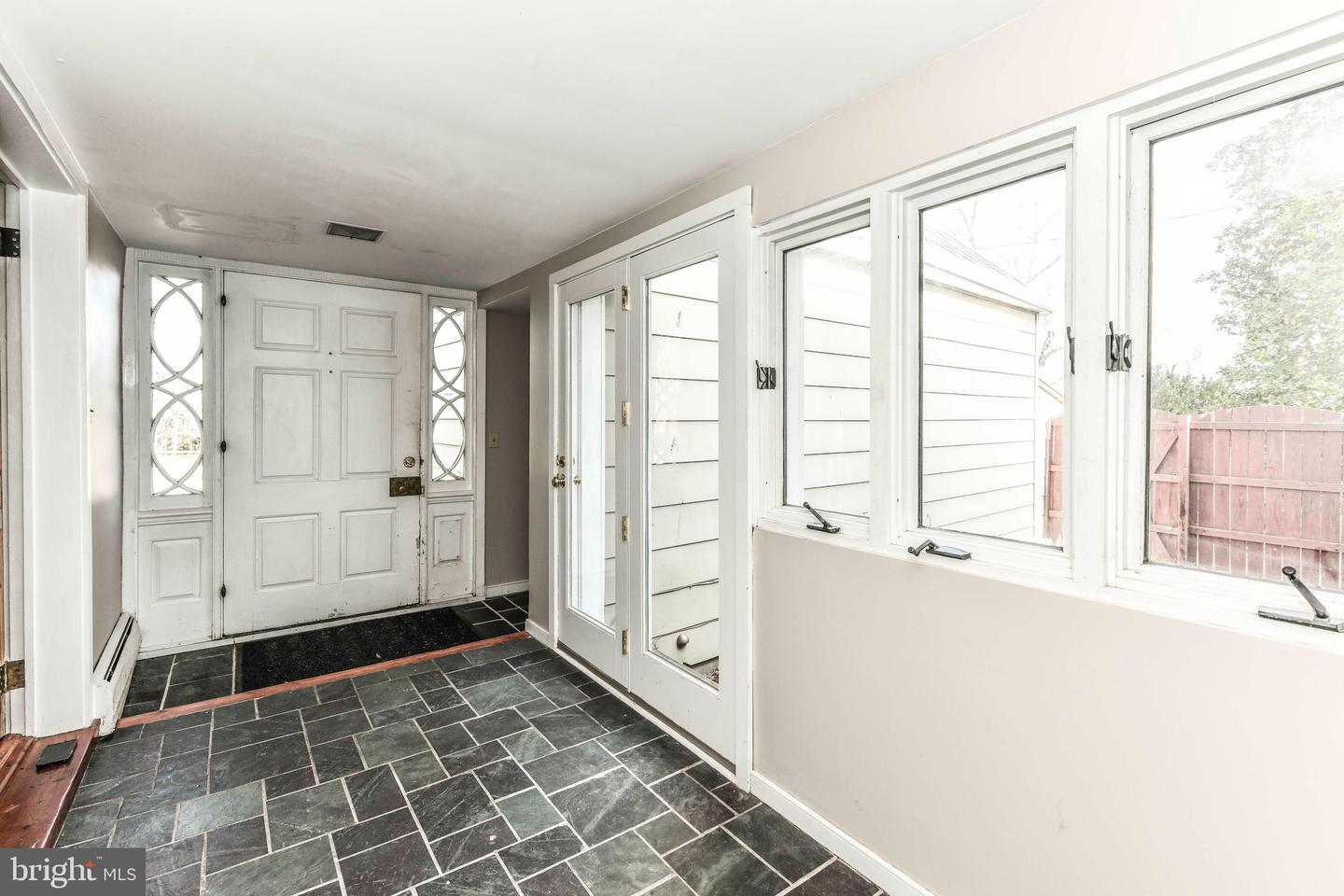 173 Main St Property Photo 17