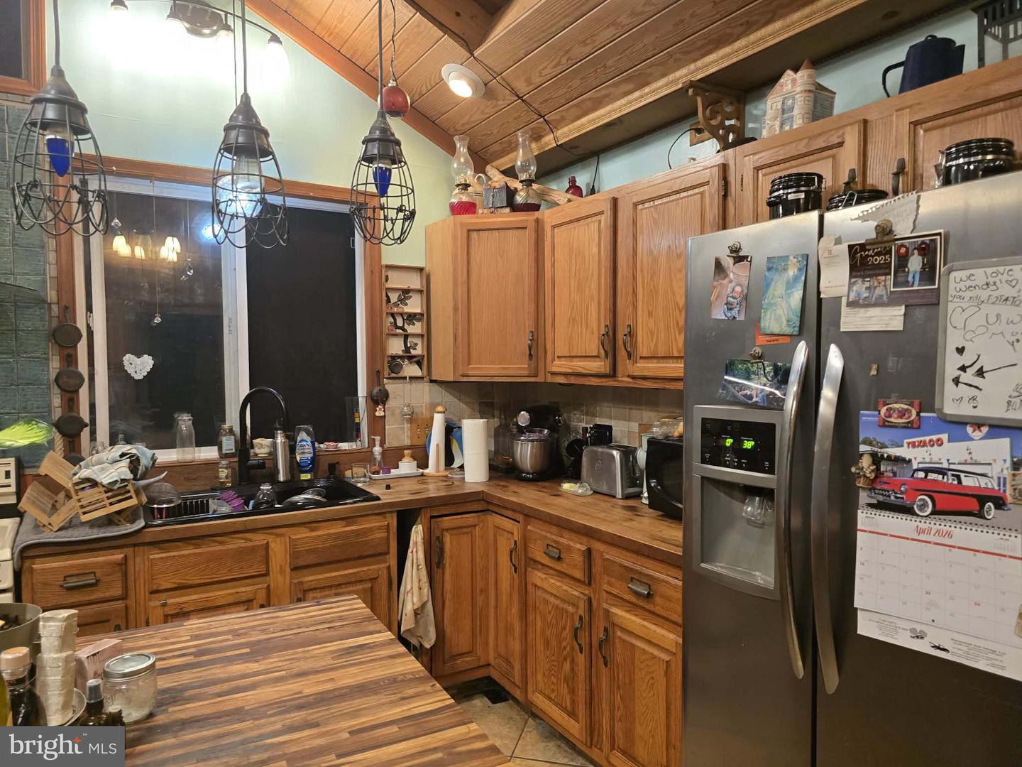 446 Spring Dr Property Photo 4