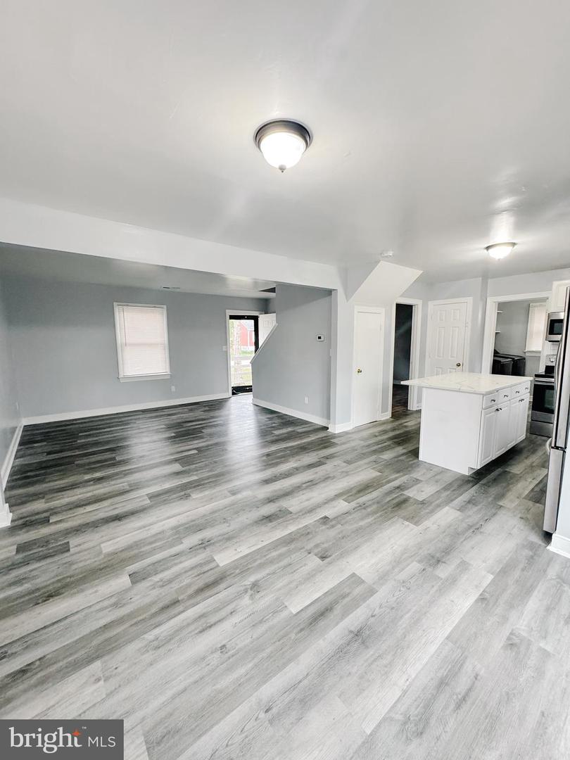 6 Courtside Ln Property Photo 6