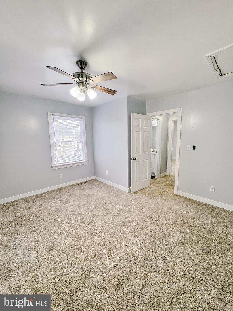 6 Courtside Ln Property Photo 13