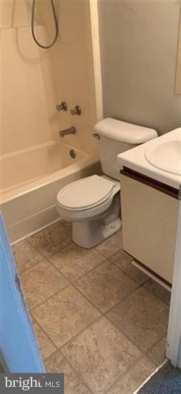 1384 Hunters Rd #e Property Photo 2