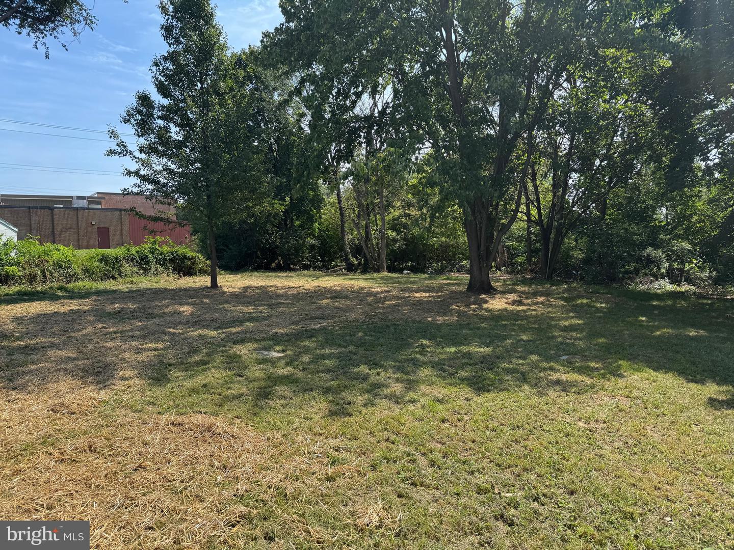 874 Jefferson St Property Photo 4