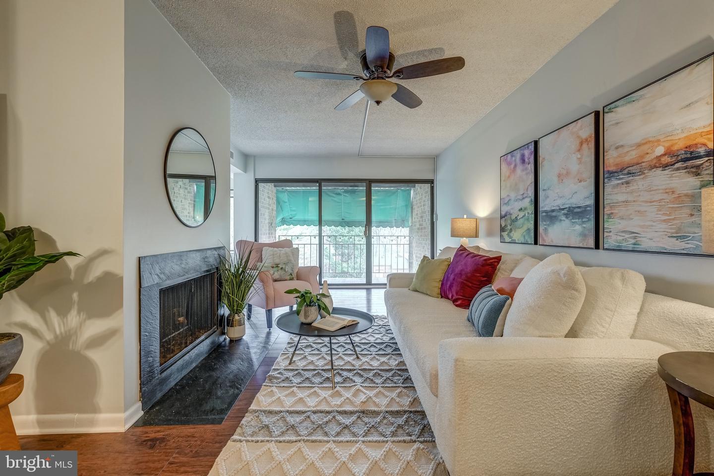 1513 Regency Woods Rd #302 Property Photo