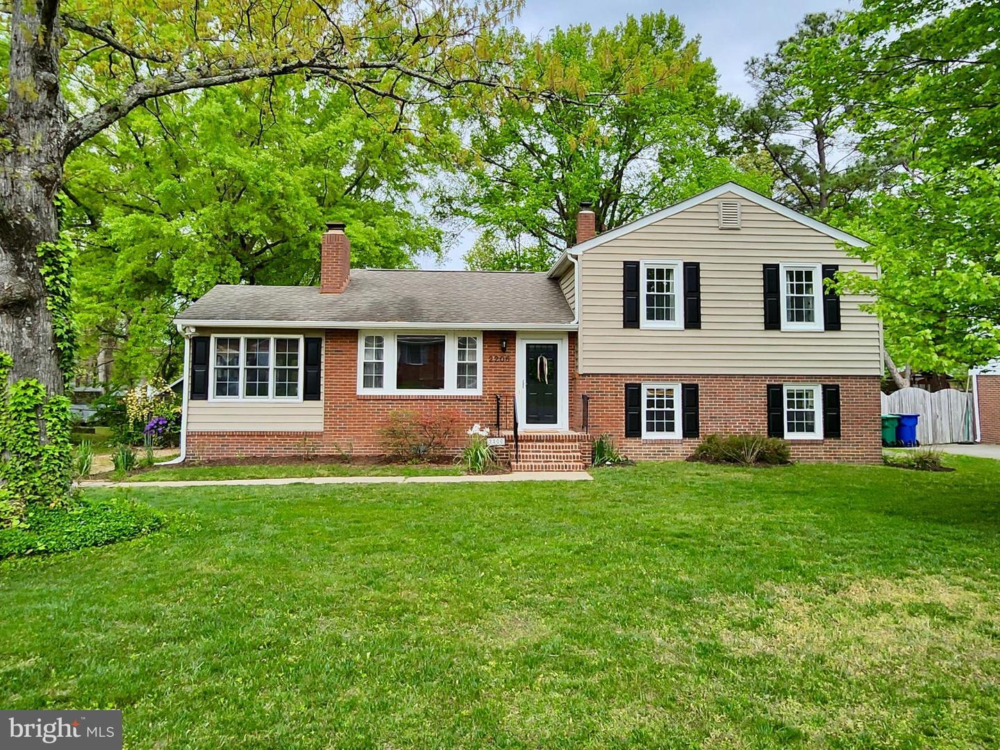 2206 Manlyn Rd Property Photo