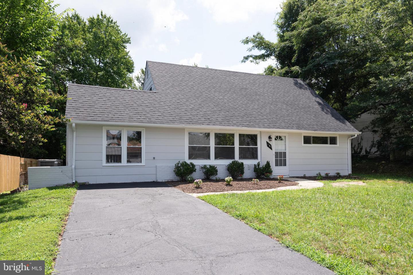 1305 Barnard Dr Property Photo 1